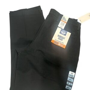 Dockers Black Workday Khaki Classic Fit Pants 36 x 30